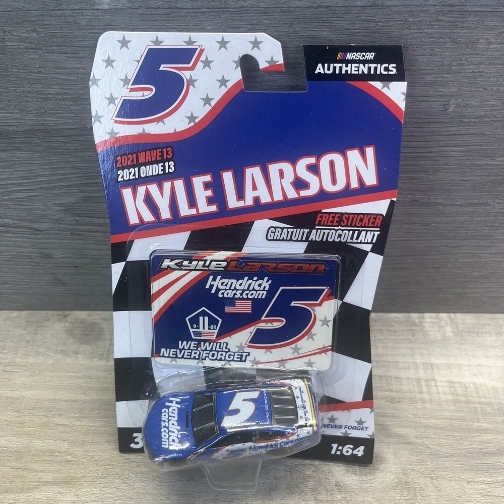 NASCAR AUTHENTICS KYLE LARSON (HENDRICKCARS.COM ) #5 WAVE 13, 2021 DIECAST new